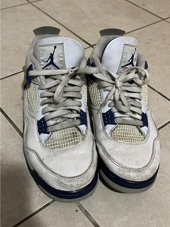 Jordan Other - Jordan Men's White and Navy Retro Sneakers